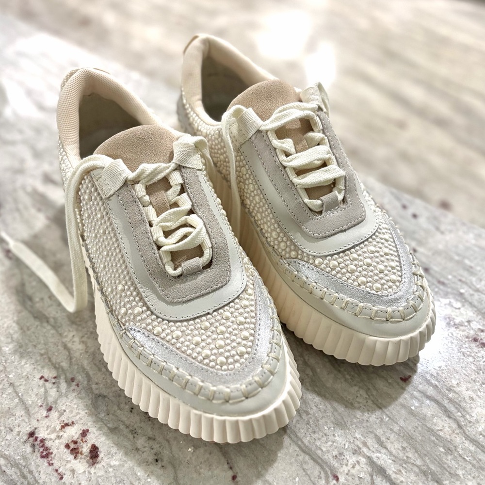 Dolce Vita Dolen Sneaker - Vanilla Pearls, SZ 6.5 NWOB MSRP $170 - Picture 8 of 10